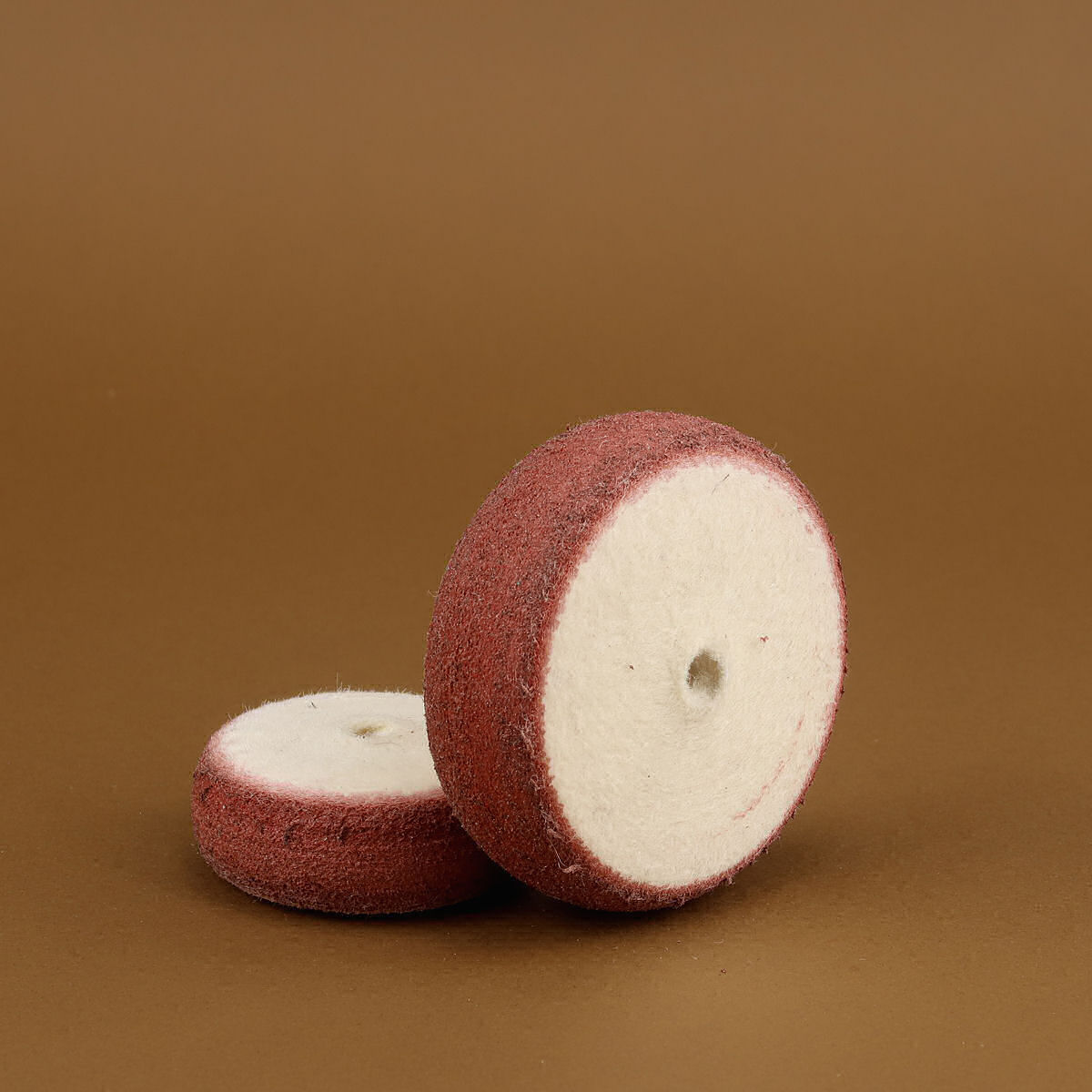 Coarse abrasive coated felt