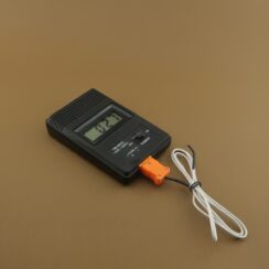 Reader for thermocouples